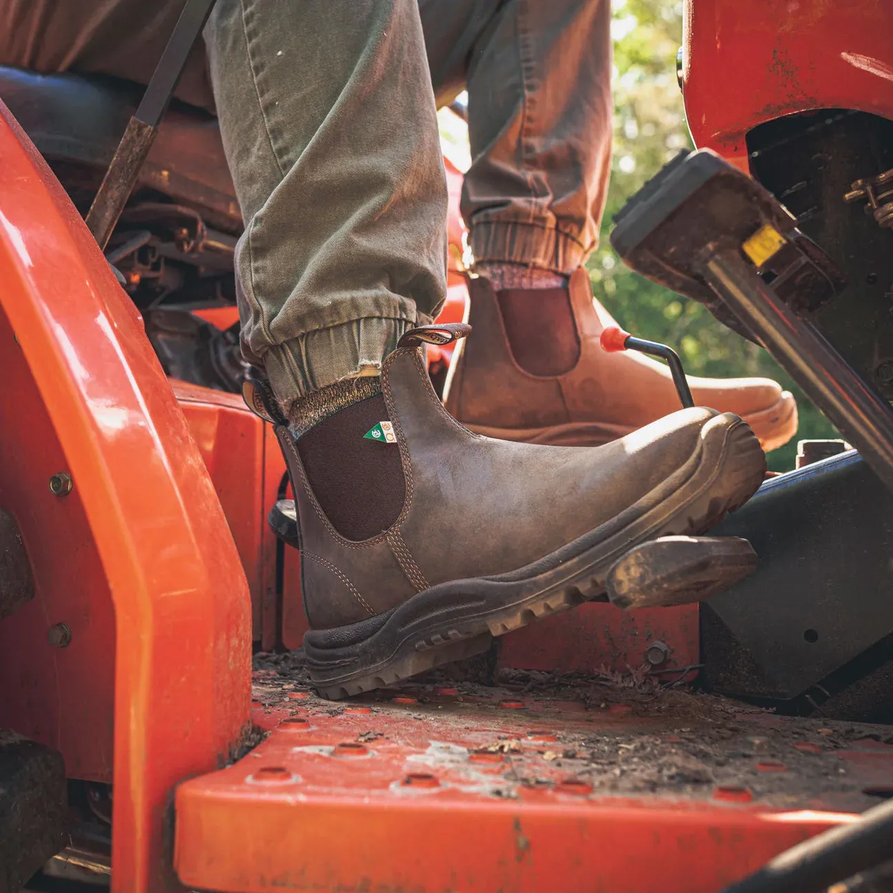 Blundstone Work & Safety Boot 180 in Rustic Brown