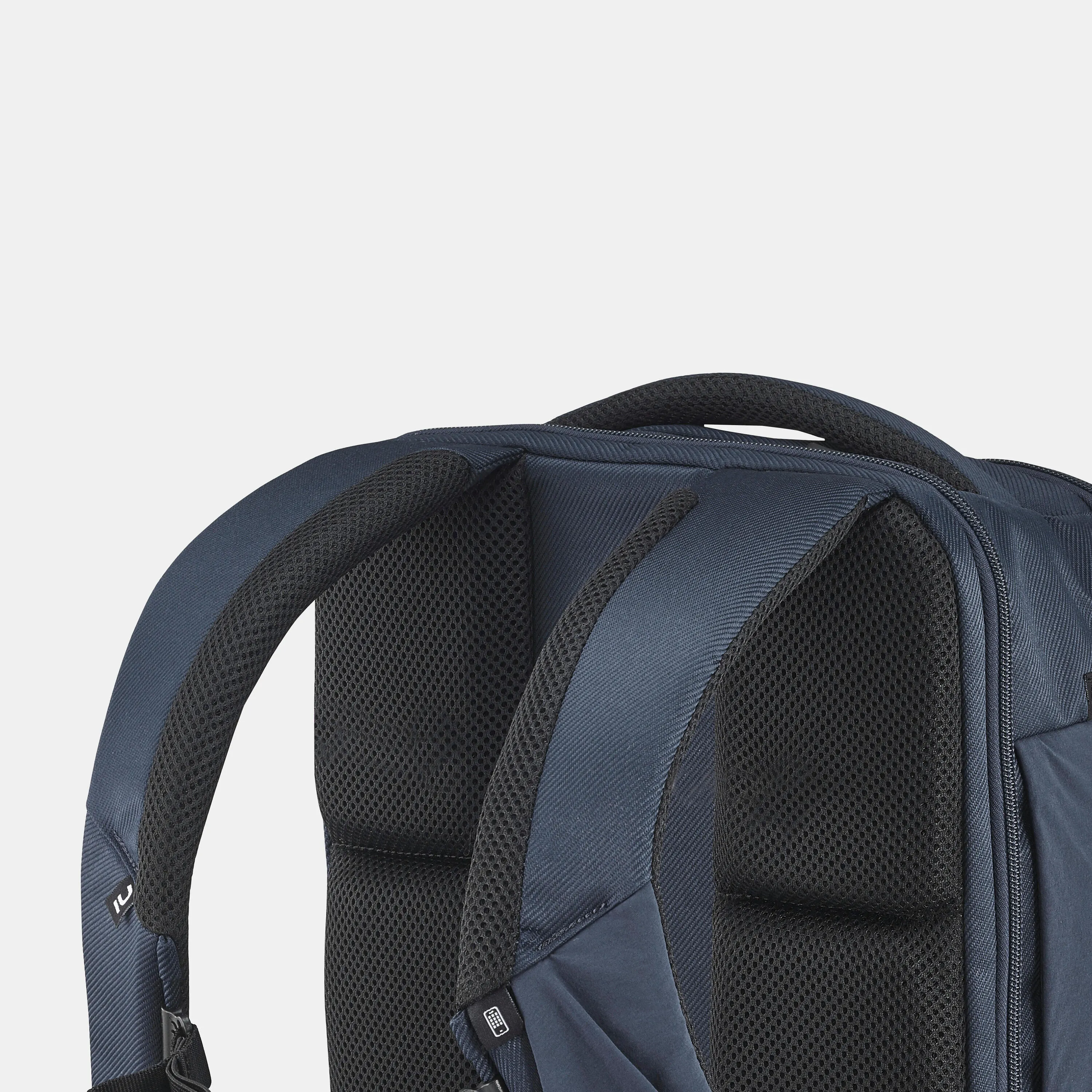 Hiking backpack 23 l Quechua Escape NH500, dark blue/black