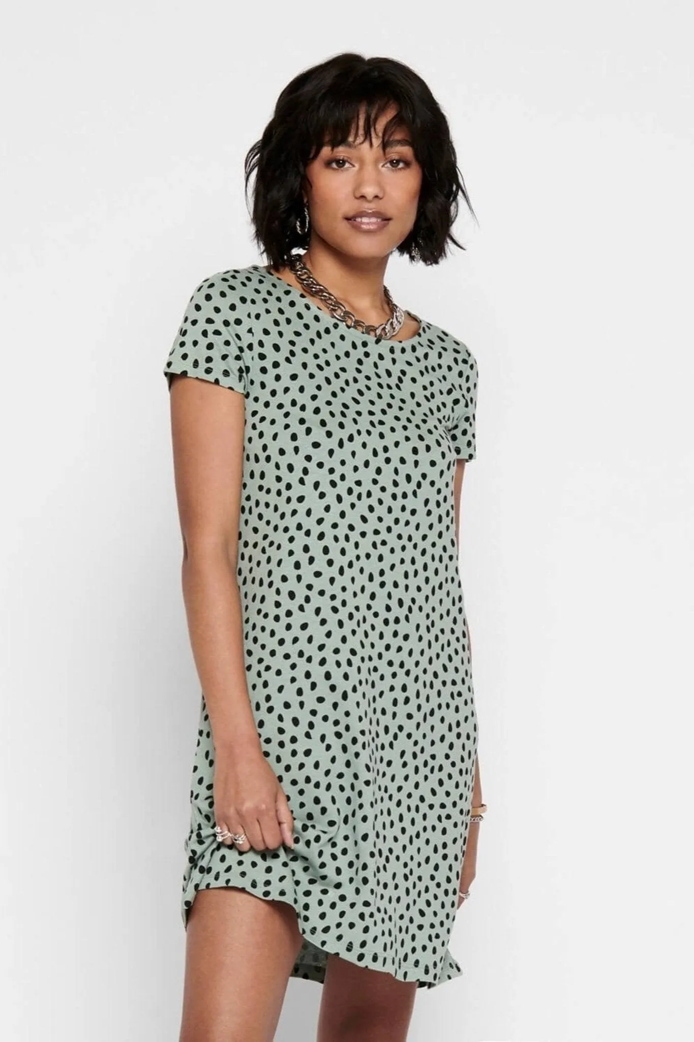 Loose dress with back details - Chinois Green Black Dotted