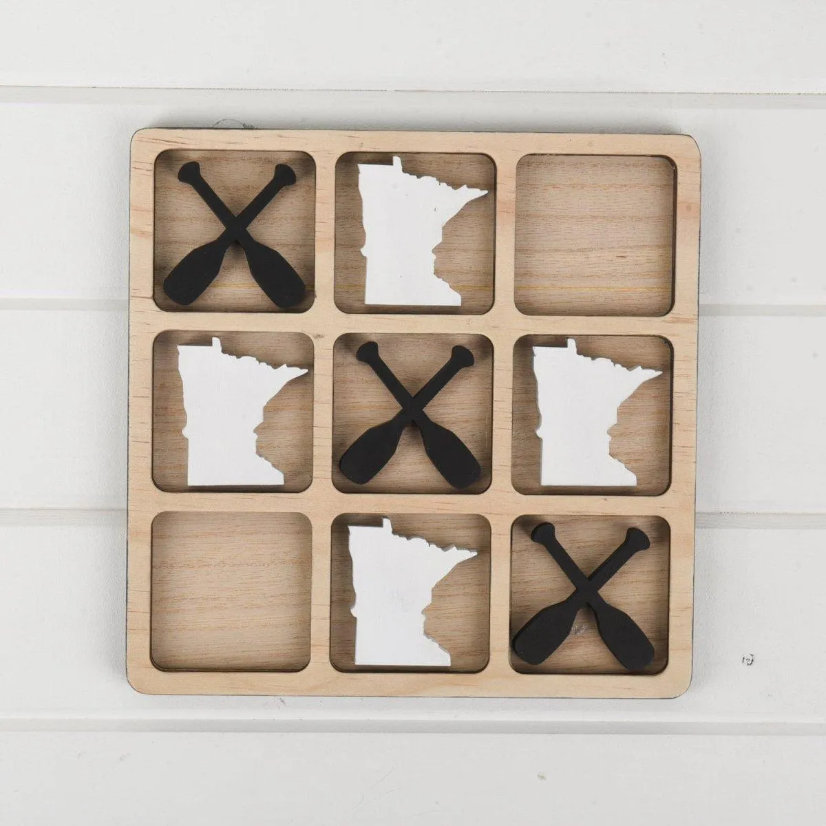 Minnesota Tic Tac Toe Board