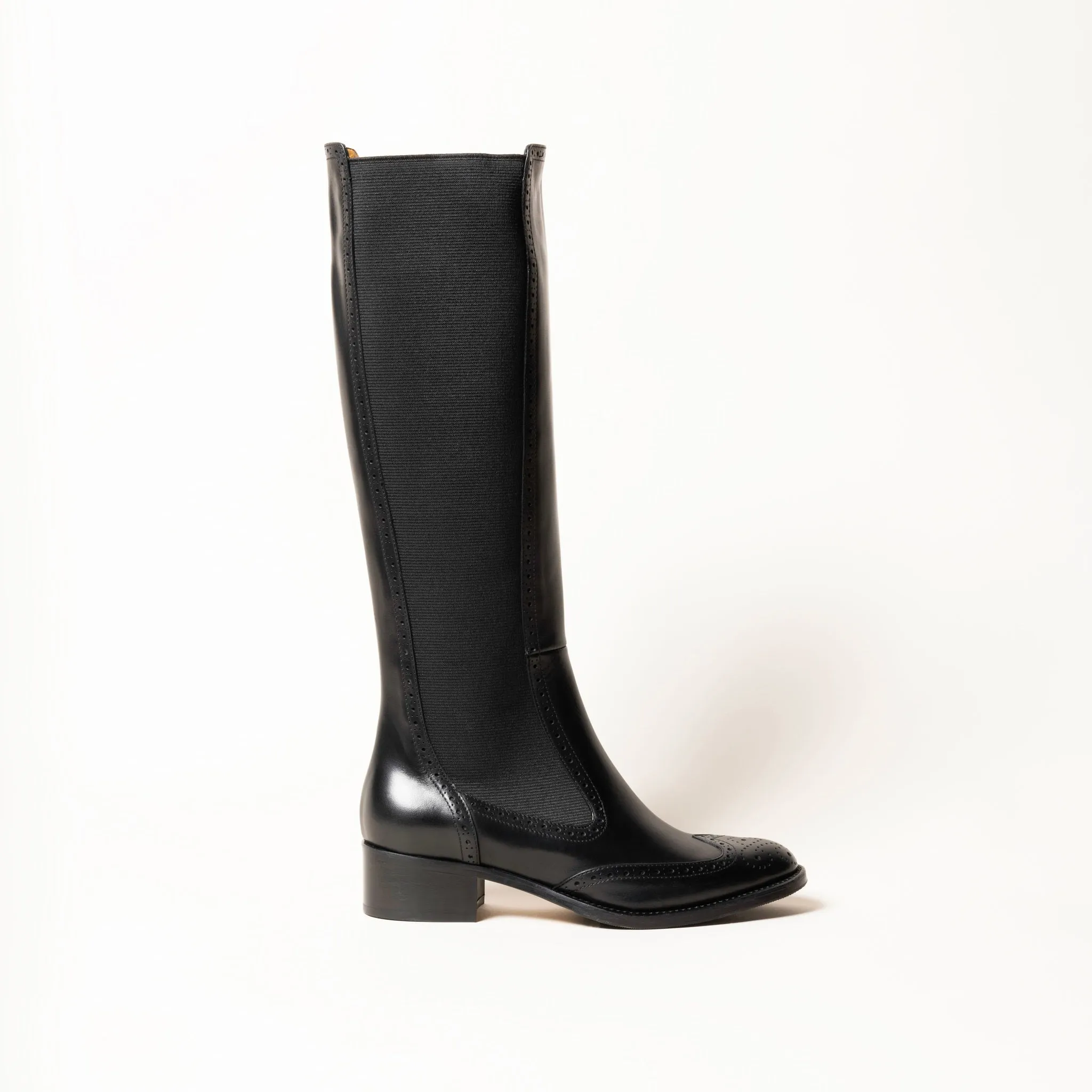 Reese boots in black