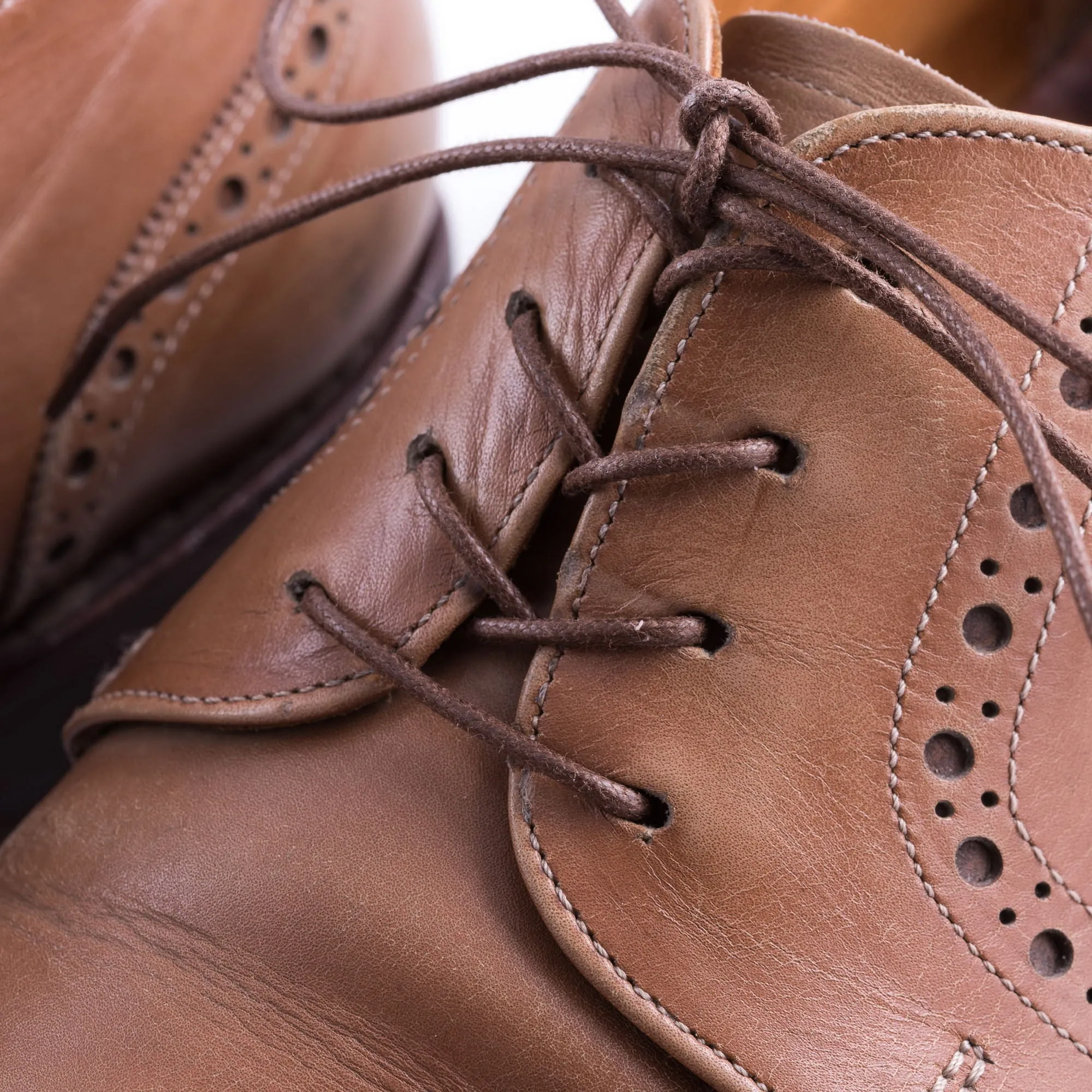 Round Mid Brown Waxed Cotton Shoelaces