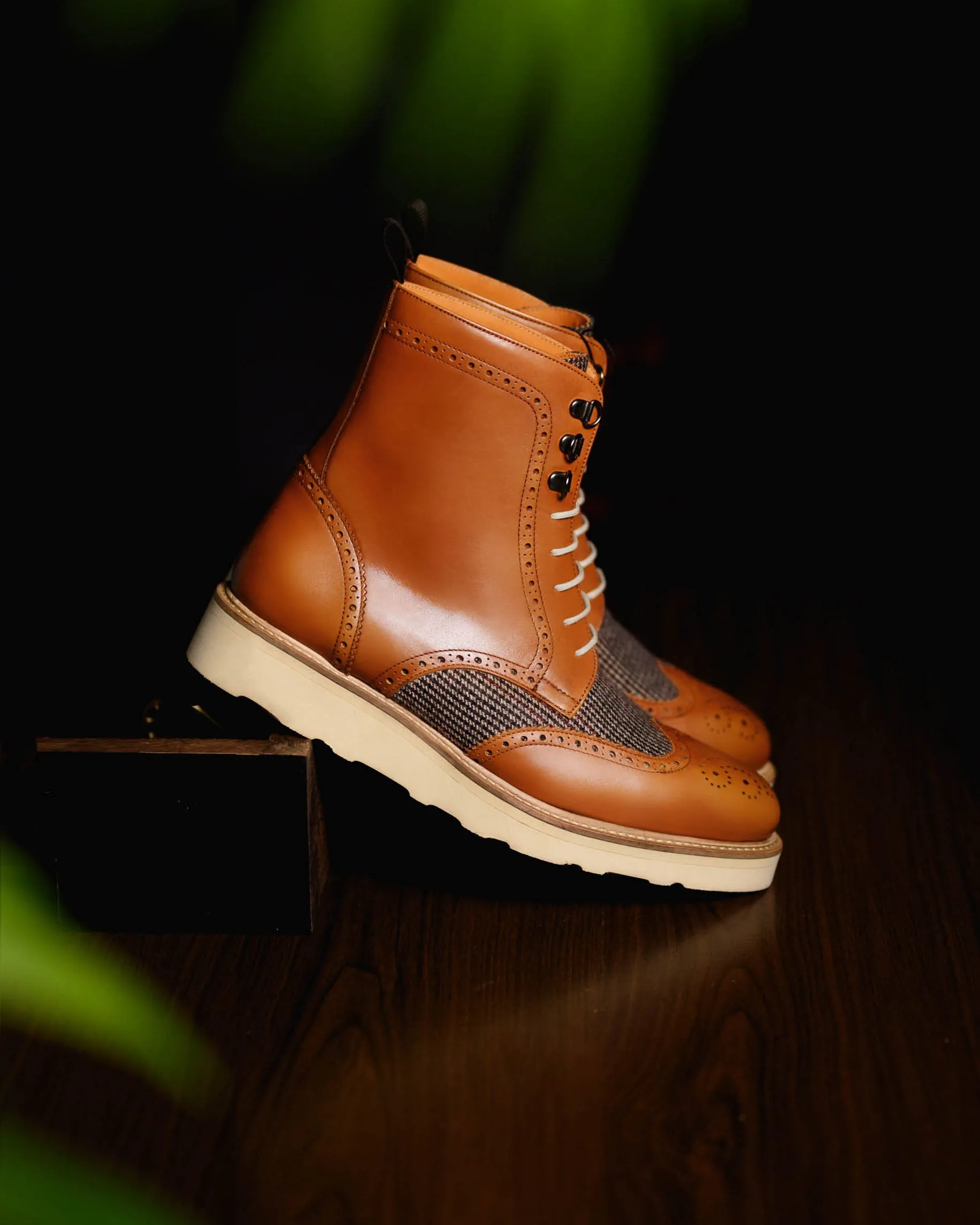 SG Rogue Sport Wingtip Boots V2 – Cognac   Tweed