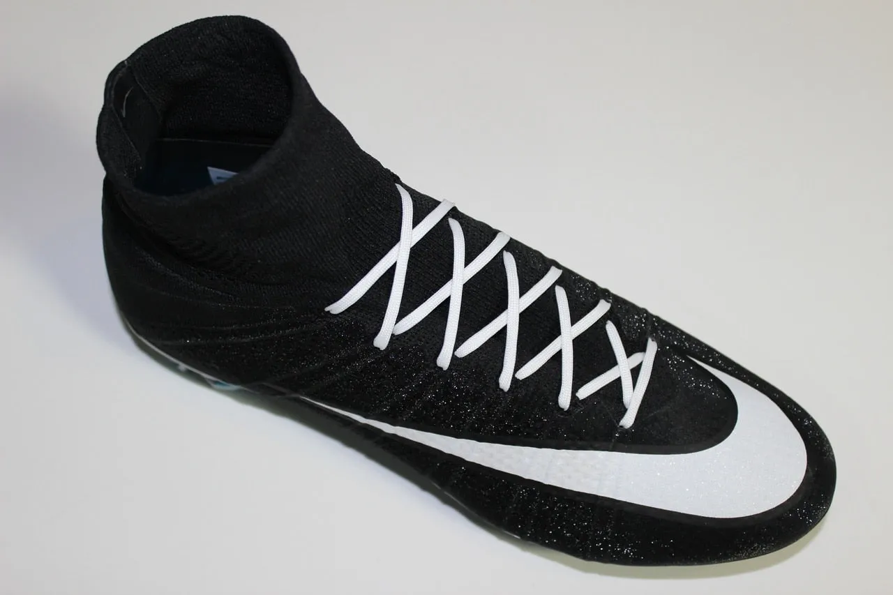 SR4U Laces White Glow in the Dark