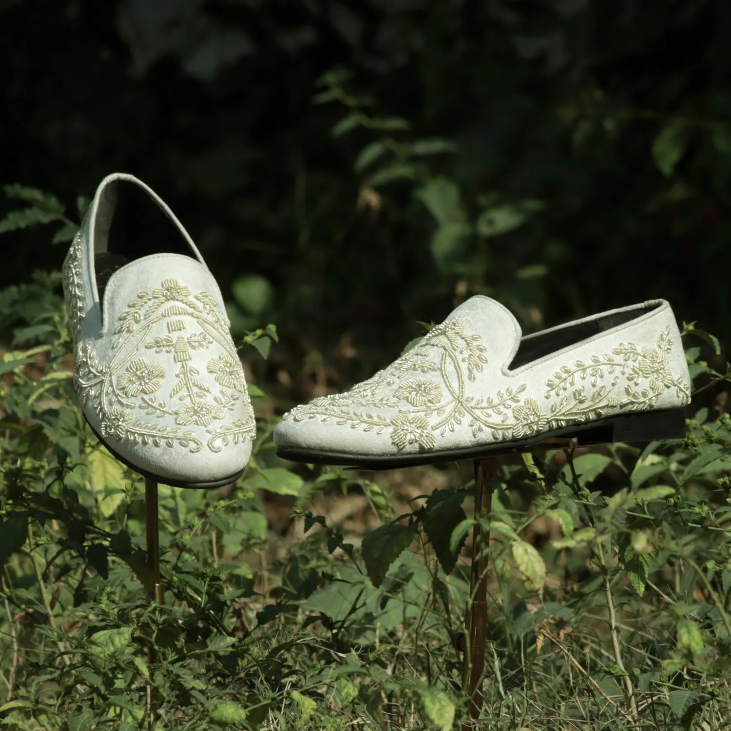 White Slip-On Shoes For Men with Stem Floral Ethnic Silver Hand Zardosi